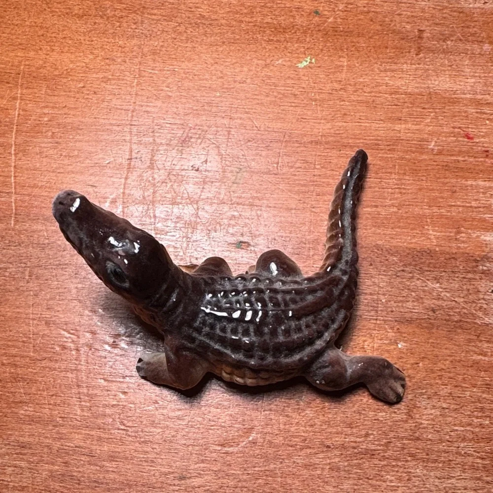 Vintage Miniature Alligator Figurines